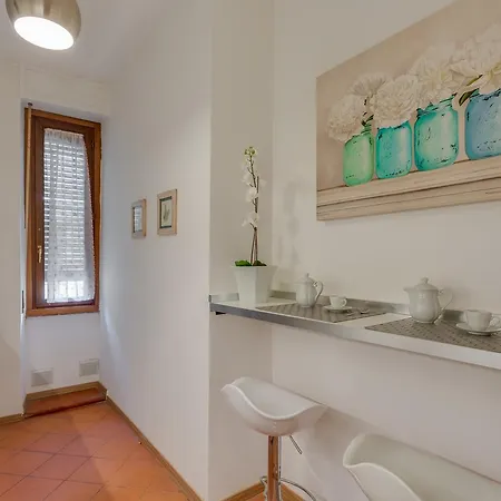 Piazza Santa Felicita Apartment