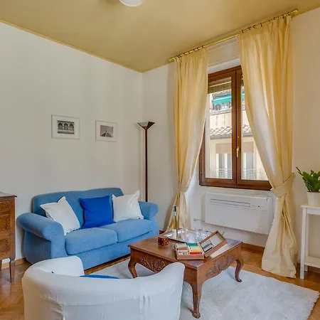 Apartment Piazza Santa Felicita
